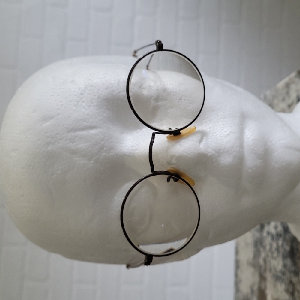 Vintage spectacles